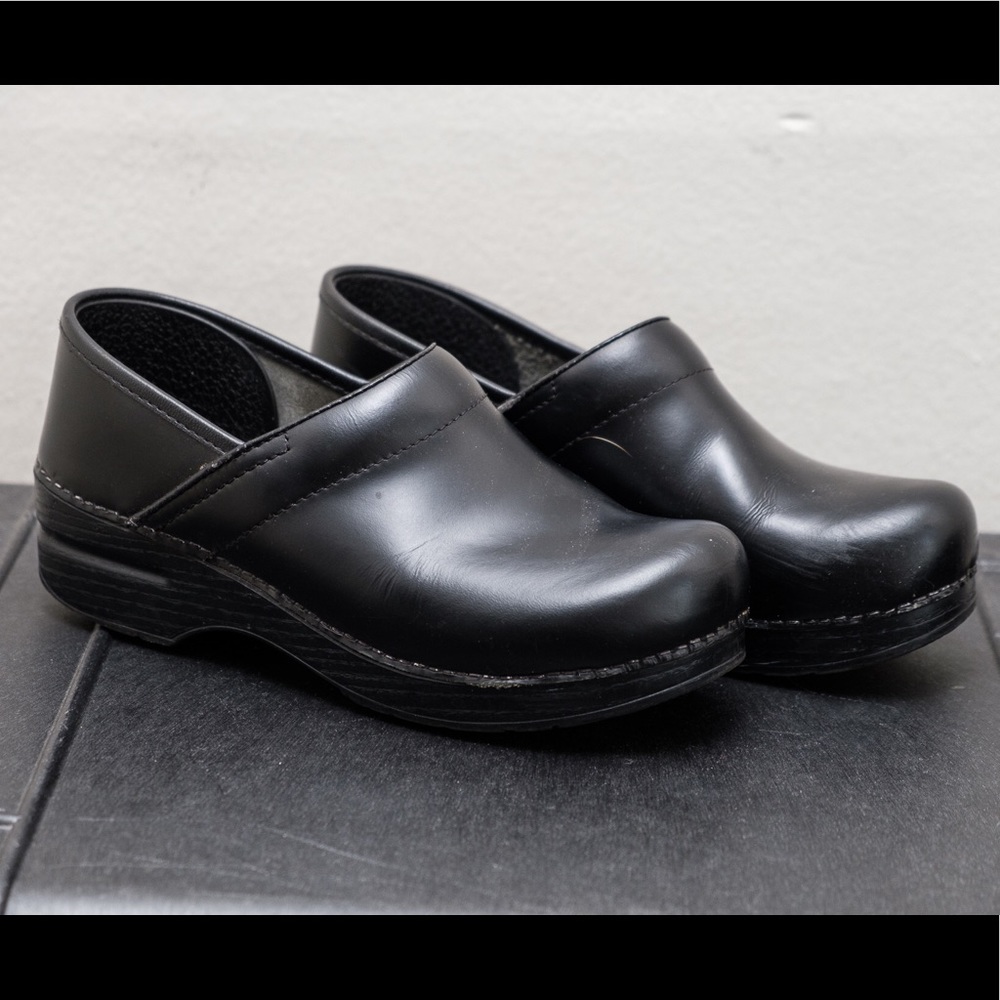 Dansko clogs size 38